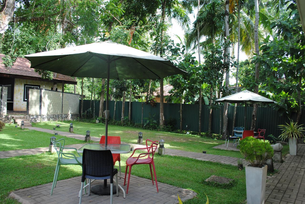 Bridge Hotel Negombo Kimbulapitiya Zewnętrze zdjęcie