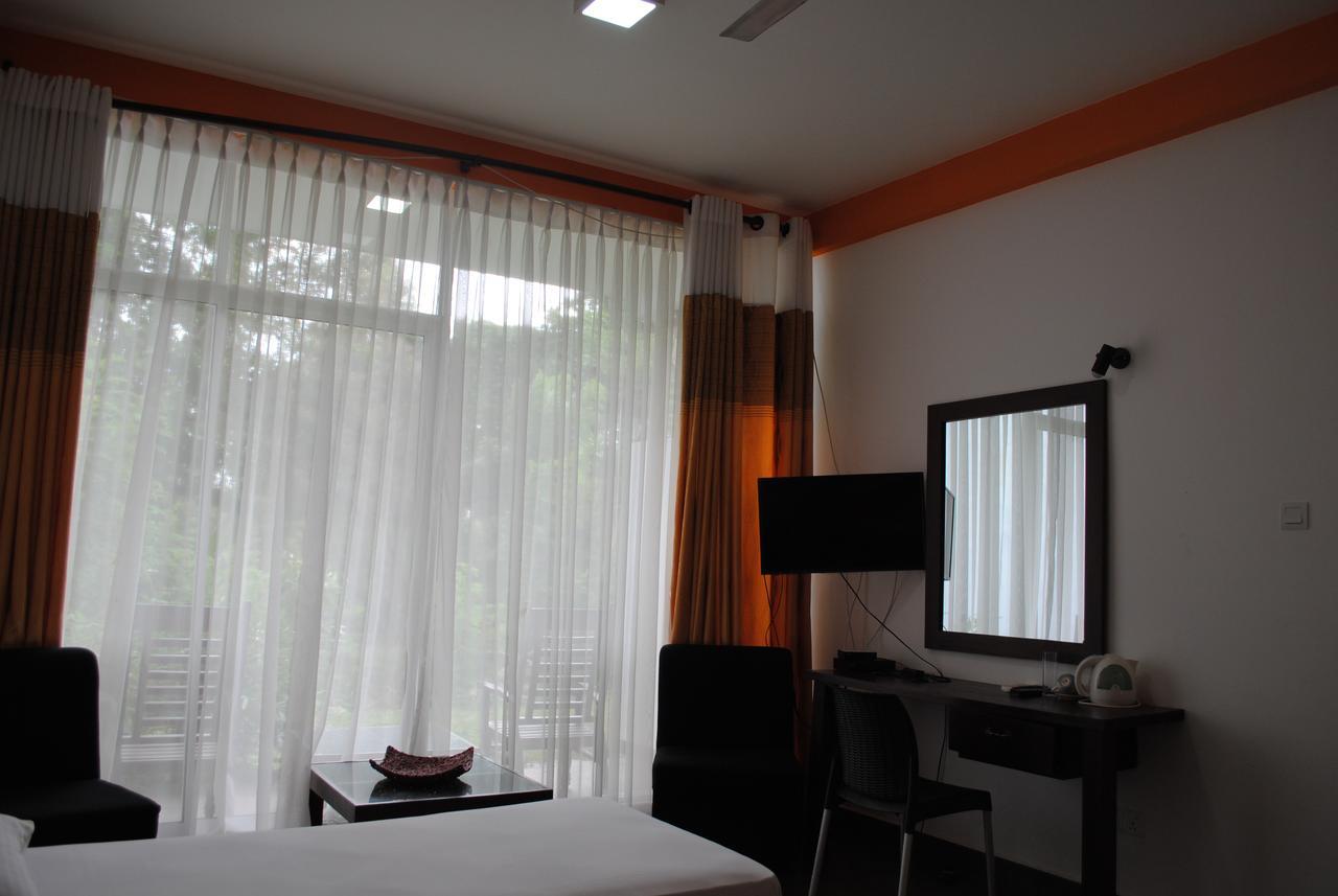 Bridge Hotel Negombo Kimbulapitiya Pokój zdjęcie